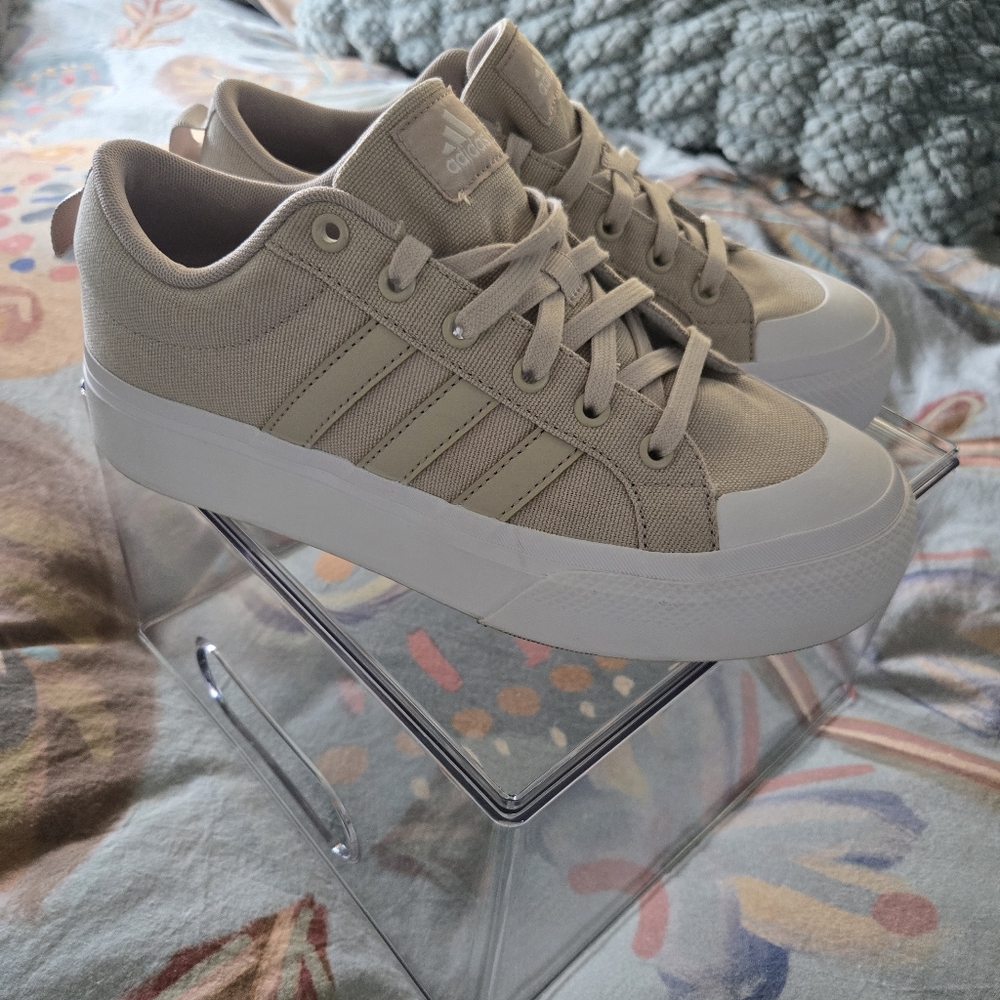 adidas Women's Bravada 2.0 Platform Sneaker 8.5